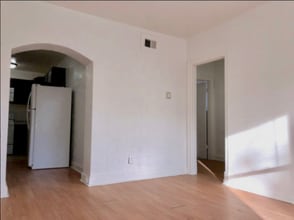 5001 Tholozan Ave in St. Louis, MO - Foto de edificio - Building Photo