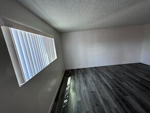 1031 Eye St in Bakersfield, CA - Building Photo - Building Photo