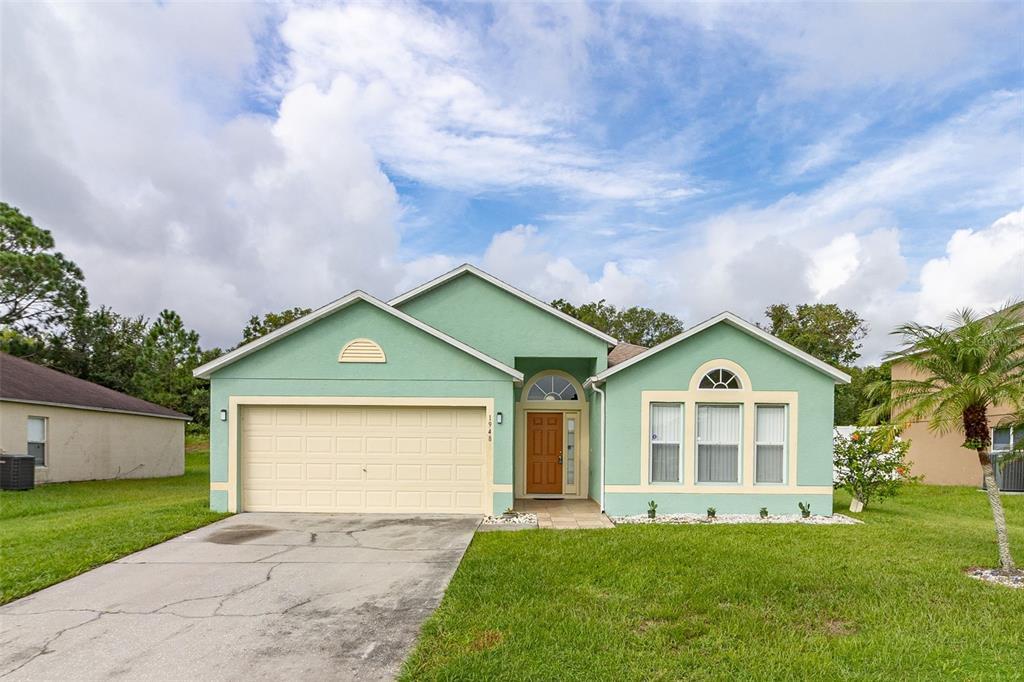 1948 Peridot Cir in Kissimmee, FL - Building Photo