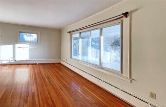 112 Fayerweather Terrace in Bridgeport, CT - Building Photo - Building Photo