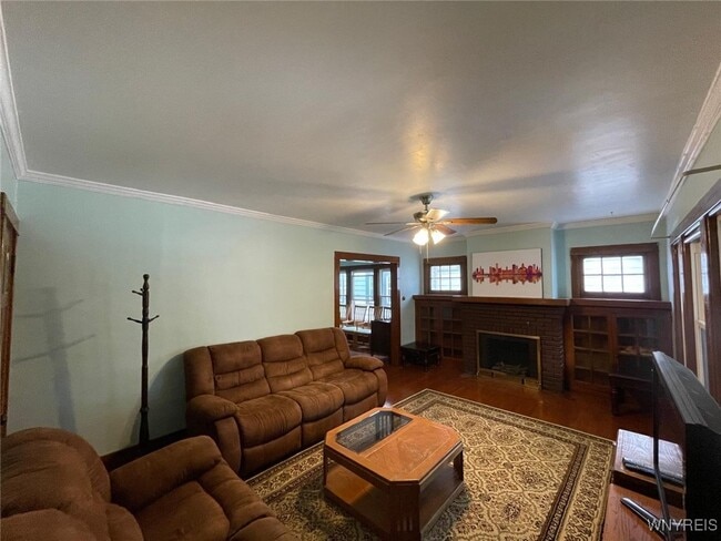 property at 174 Lincoln Blvd