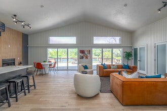 The Hamlets at Willoughby in Willoughby, OH - Foto de edificio - Building Photo