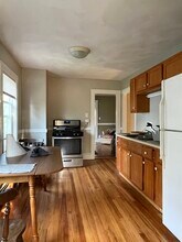 18 Cherry St in Somerville, MA - Building Photo - Building Photo