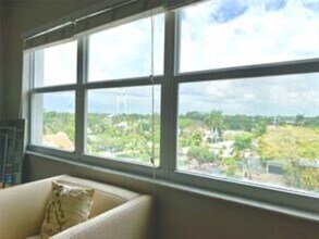 2555 NE 11th St, Unit 606 in Fort Lauderdale, FL - Building Photo - Building Photo