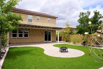 11161 Sweetstem Ct in Las Vegas, NV - Building Photo - Building Photo