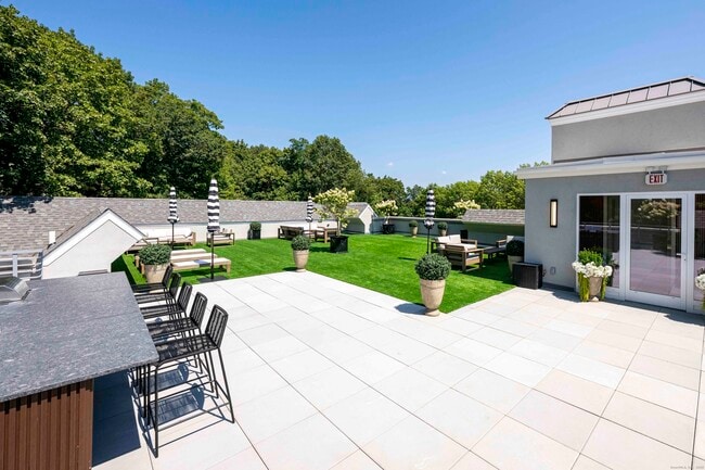 property at 100 E Putnam Ave