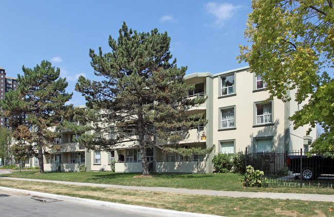 70 Old Sheppard Ave in Toronto, ON - Building Photo - Primary Photo