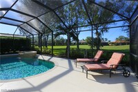 6769 Bent Grass Dr in Naples, FL - Foto de edificio - Building Photo