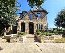 1230 Lace Bark Way in Arlington, TX - Building Photo