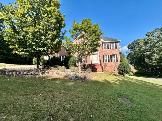 2835 Commons Dr in Lawrenceville, GA - Foto de edificio - Building Photo