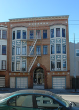 1565 Chestnut St in San Francisco, CA - Foto de edificio - Building Photo