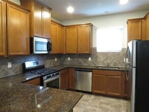5309 Abbeville Ct in Dickinson, TX - Building Photo - Building Photo
