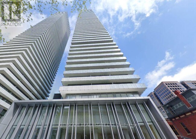50-750 Charles St E