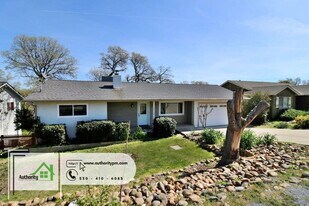 19578 Covington Mill Dr in Cottonwood, CA - Building Photo