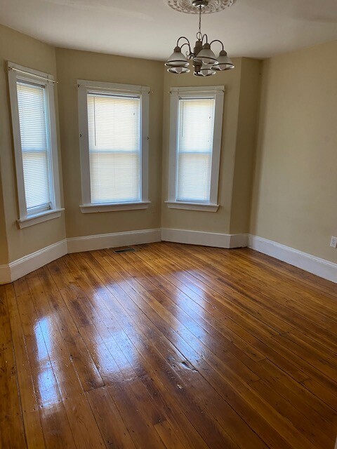 160 Centre St, Unit 1