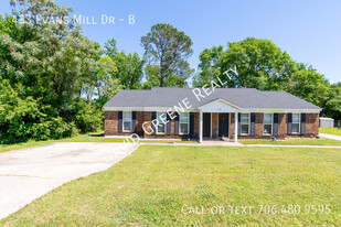 433 Evans Mill Dr in Evans, GA - Building Photo
