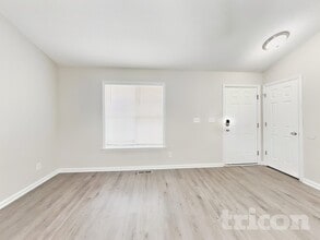 105 Pinto Ln, Unit 228 in Zebulon, NC - Building Photo - Building Photo