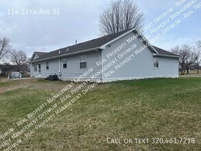 114 11th Ave SE in Elbow Lake, MN - Building Photo - Building Photo