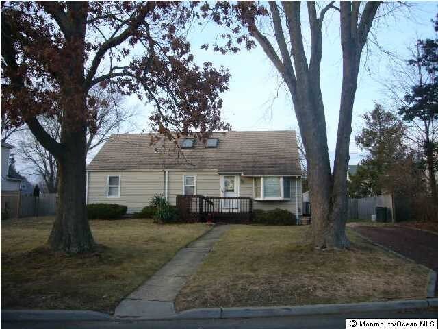 313 Yorke Ave in Long Branch, NJ - Building Photo
