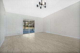 617 4th Ave N in Deltona, FL - Building Photo - Building Photo