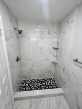 17 Prescott St, Unit #2 in Jersey City, NJ - Building Photo - Building Photo