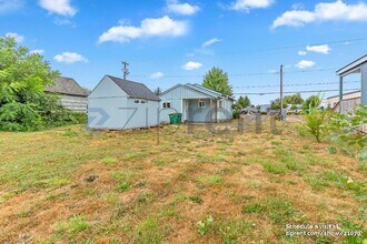 2820 19th Ave in Forest Grove, OR - Building Photo - Building Photo