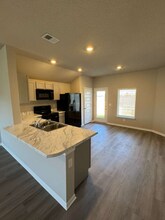 526 W Fountain Cir in Gardner, KS - Building Photo - Building Photo