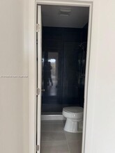 17301 NE 19th Ave in North Miami Beach, FL - Building Photo - Building Photo