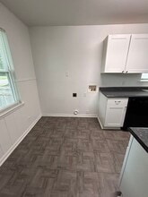 708 Sunny Ln in Irving, TX - Foto de edificio - Building Photo