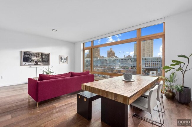 298 E 2nd St in New York, NY - Building Photo - Building Photo