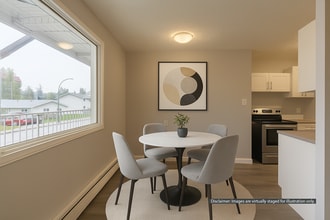 Sa Naio in Yellowknife, NT - Building Photo - Building Photo