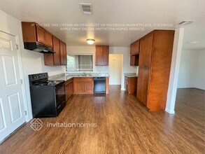210 James Ct in Vacaville, CA - Building Photo - Building Photo