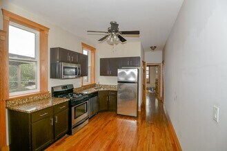 1148 W Waveland Ave in Chicago, IL - Building Photo - Building Photo