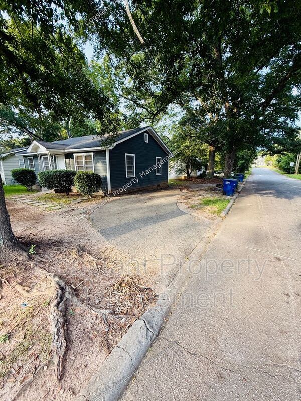 170 Grady St in Griffin, GA - Building Photo - Building Photo