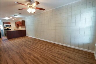 1308 E Main St in Round Rock, TX - Building Photo - Building Photo