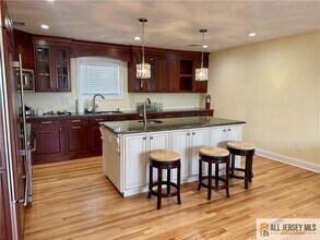 1084 Stelton Rd in Piscataway, NJ - Building Photo - Building Photo