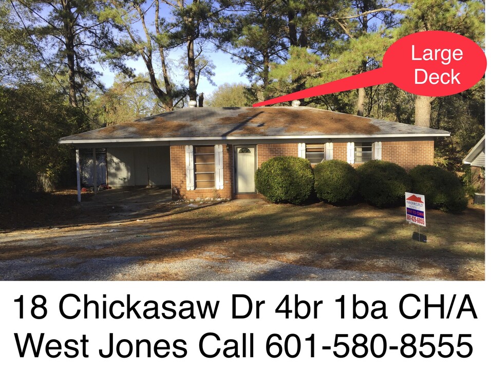 18 Chickasaw St in Laurel, MS - Foto de edificio