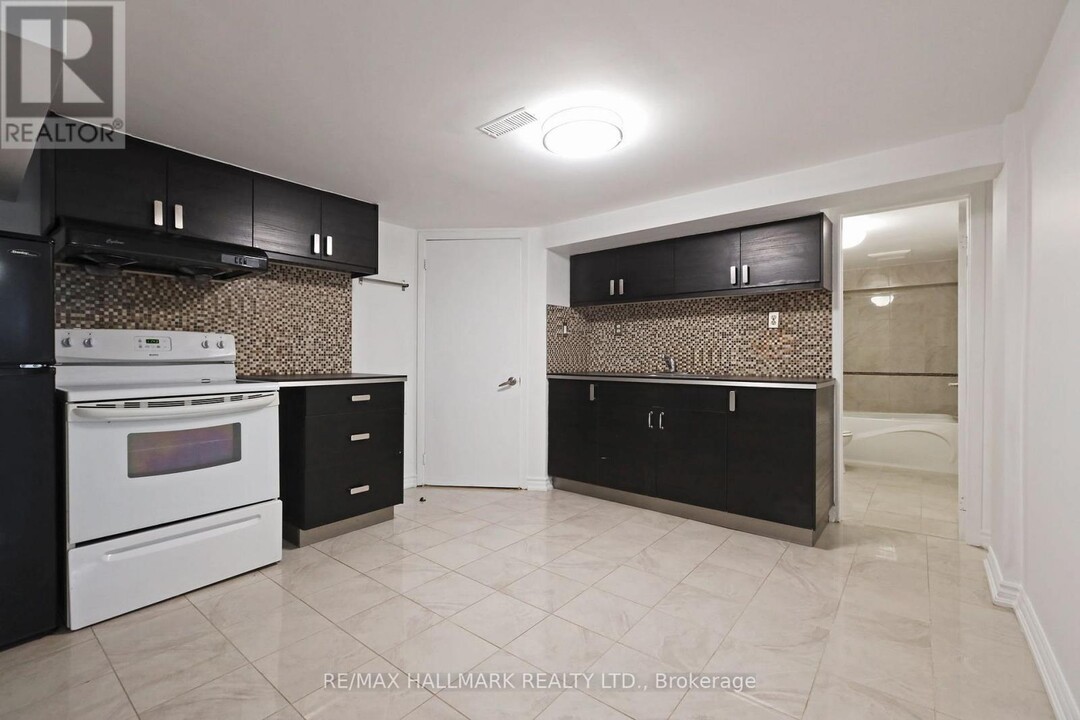 22 Sedgewick Crescent in Toronto, ON - Building Photo