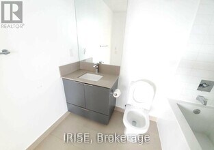 181 Dundas St E in Toronto, ON - Building Photo - Building Photo