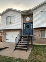 84 S 100 E in Kaysville, UT - Building Photo