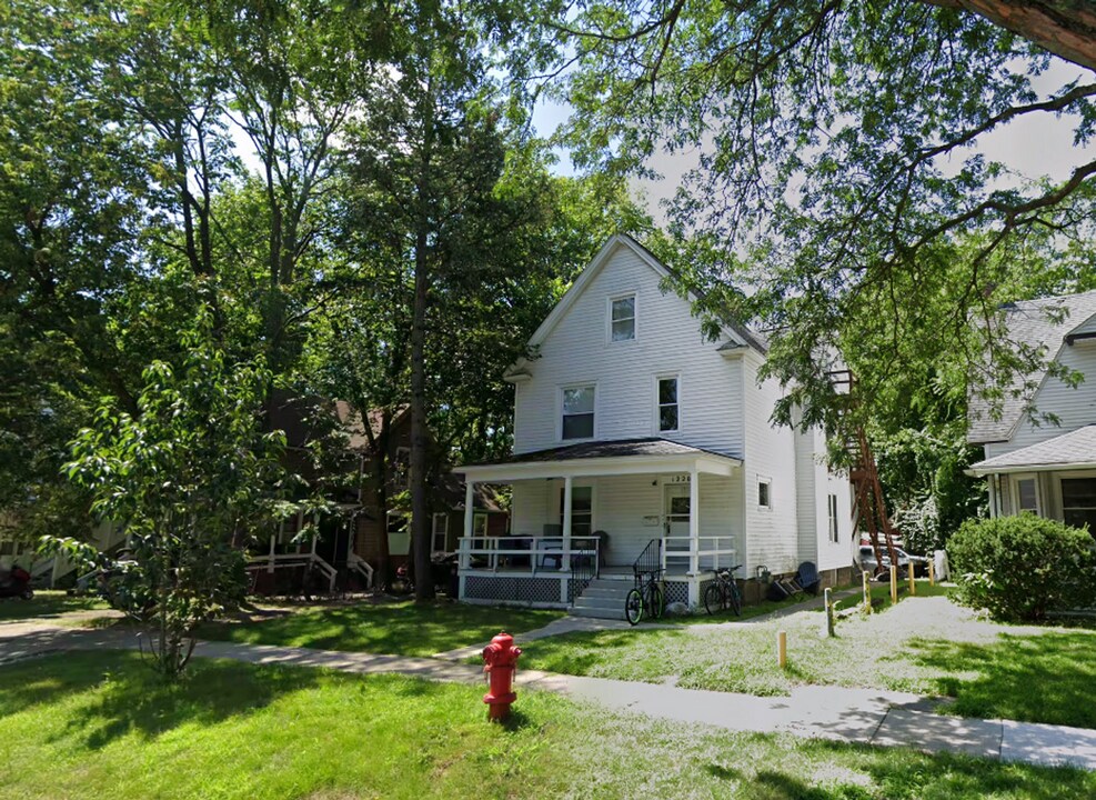 1220 Prospect St in Ann Arbor, MI - Building Photo