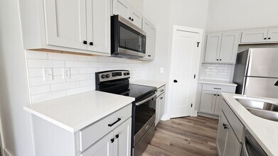210 S Anna St in Wichita, KS - Building Photo - Building Photo
