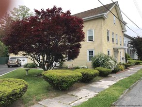 11 1st St in Saugerties, NY - Building Photo - Building Photo