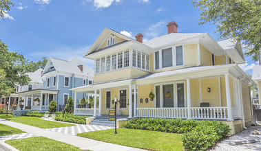 Beach Flats in Tampa, FL - Building Photo - Building Photo