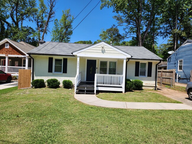 property at 1377 Avon Ave SW