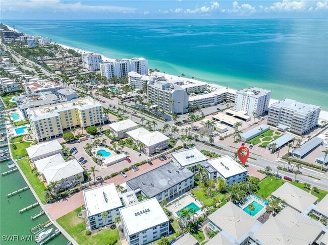 property at 1930 Gulf Shore Blvd N