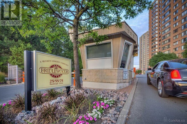 property at 55-1655 Bamburgh Cir