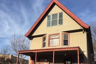 554 W Doty St, Unit #1 in Madison, WI - Building Photo