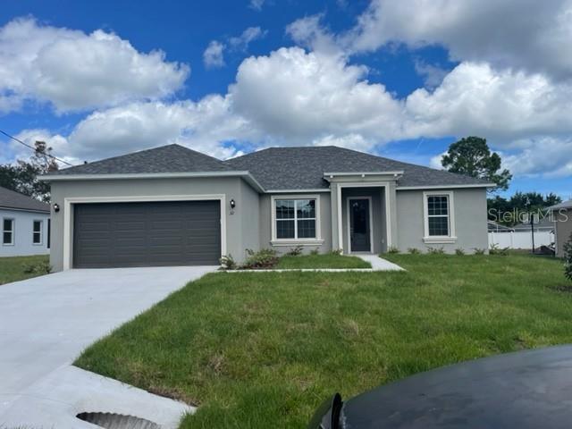 32 Fernon Ln in Palm Coast, FL - Building Photo