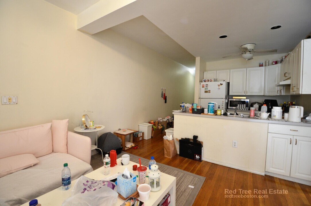 62 Egmont St in Brookline, MA - Foto de edificio